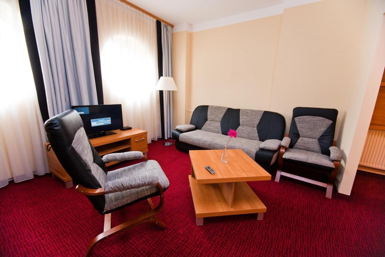 Hotel Malinowski Business Gliwice Ngoại thất bức ảnh